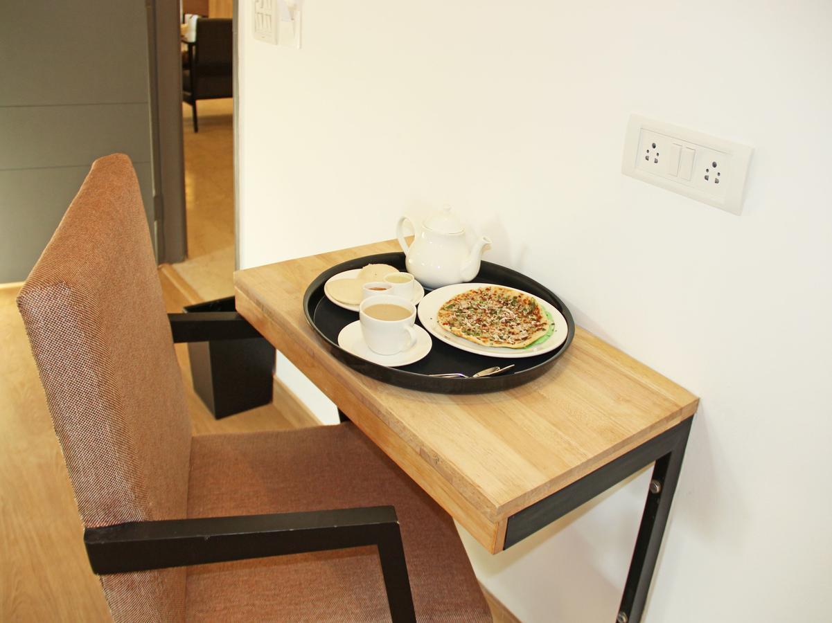 Oyo 9343 Jp Residency Hotel Пондичери Екстериор снимка